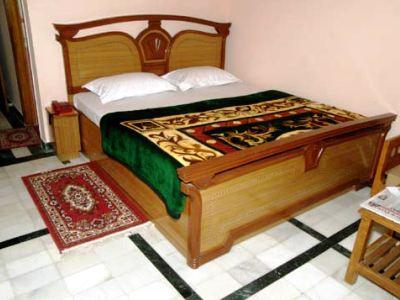 Hotel Collection O Vijay Niwas Kukas