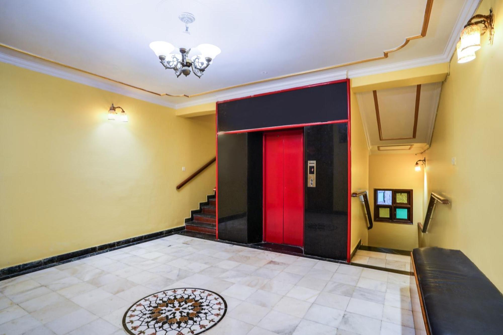 Collection O Vijay Niwas Hotel