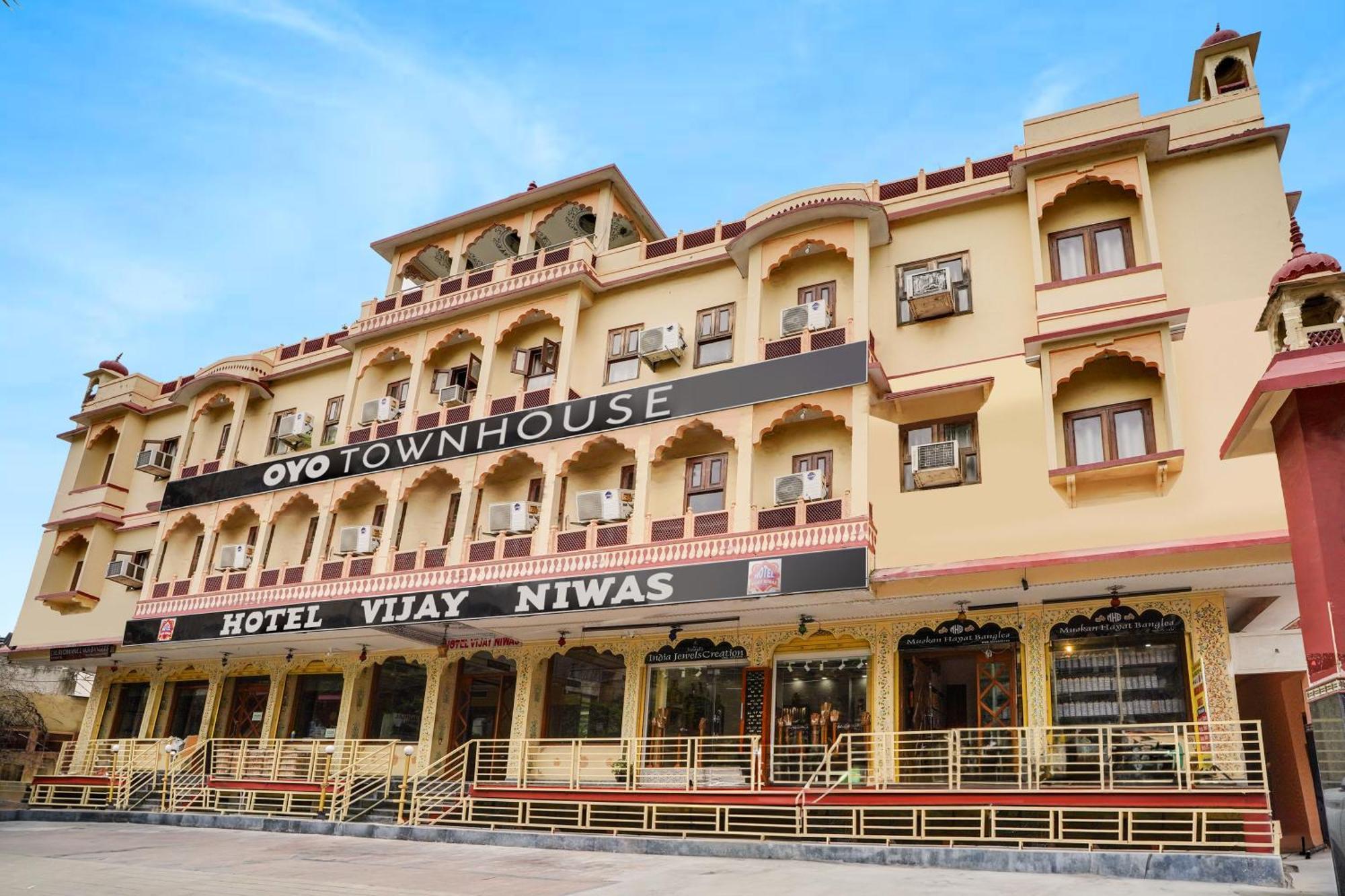 Collection O Vijay Niwas Hotel Kukas